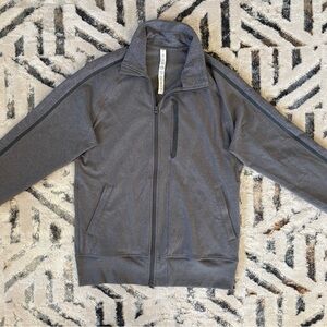 Lululemon Men’s Gray Mock Neck Full Zip Sweater Lightweight Athletic Size M EUC